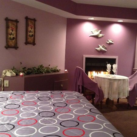 Inn Of The Dove - Romantic Luxury Suites With Jacuzzi & Fireplace At Harrisburg-Hershey-Philadelphia, Pa Værelse billede