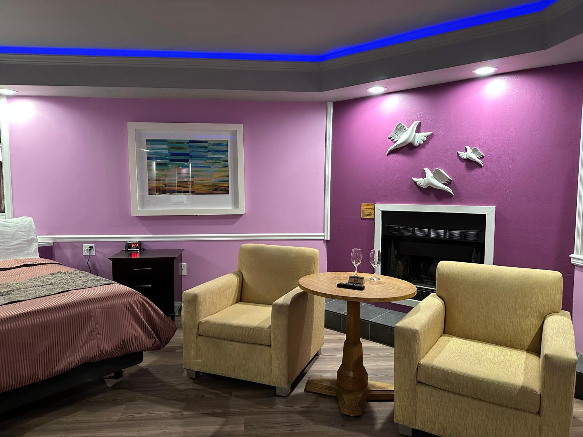 Inn Of The Dove - Romantic Luxury Suites With Jacuzzi & Fireplace At Harrisburg-Hershey-Philadelphia, Pa Eksteriør billede